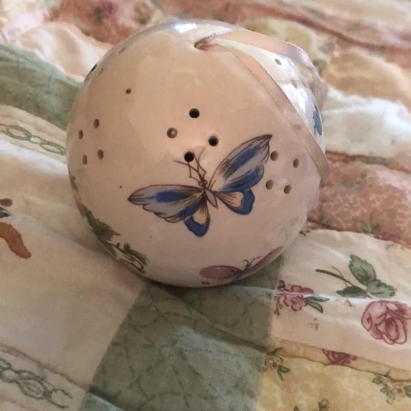 Vintage Ceramic Sachet Ball - Picture 3 of 8